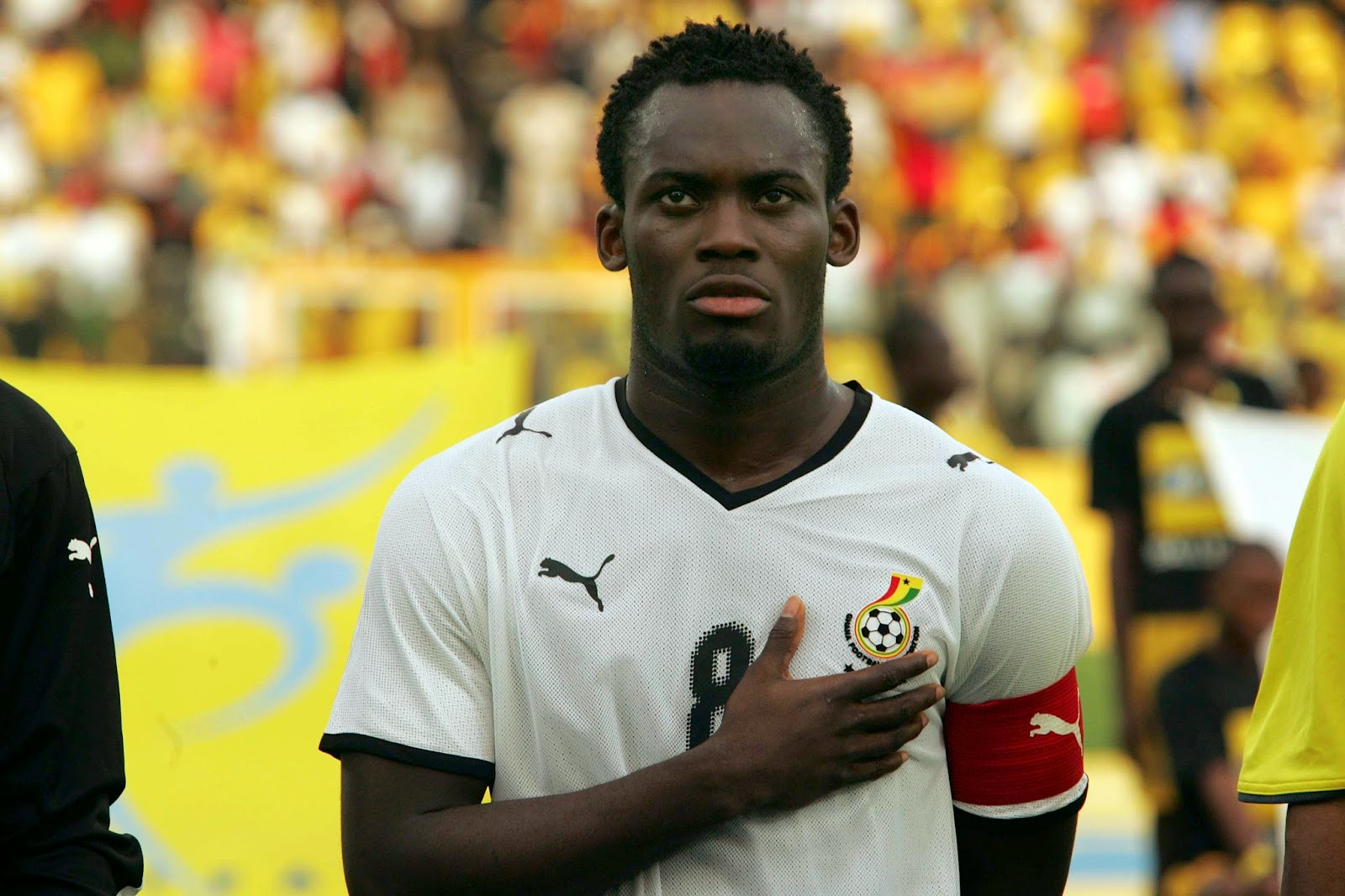 里昂发布备战花絮；窗口期伤情更新；荷甲任务艰巨；心理建设被强调