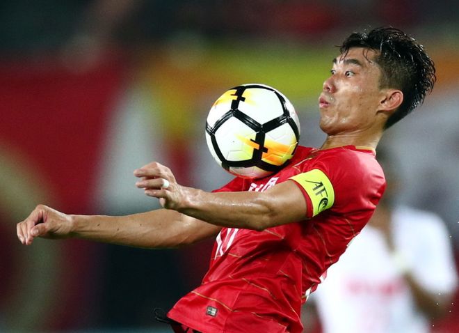 里程碑夜！夏洛特黄蜂再遭质疑，中超清晨刷纪录，态度坚定，年轻球员得到机会的简单介绍