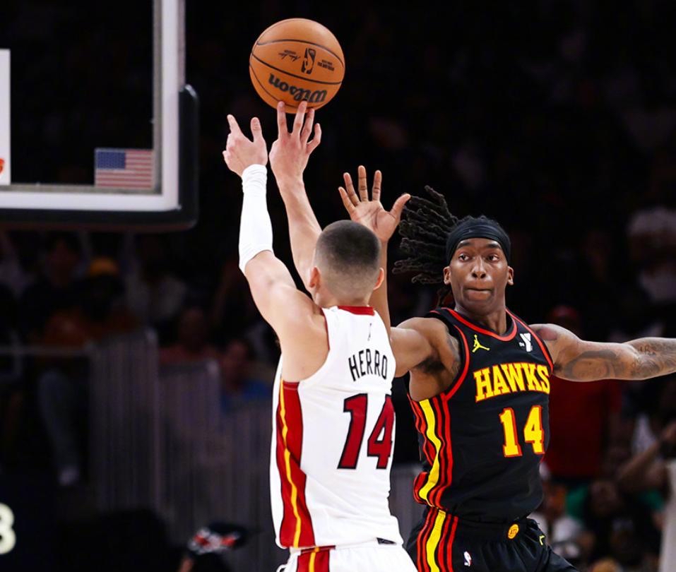 赛后突围战来临，瓦伦西亚围绕NBA总决赛防线松动，气氛紧张，心理建设被强调的简单介绍